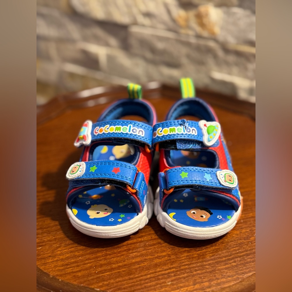 Toddlers Sz 3 Blue/Multicolor Cocomelon Sport Sandals Easy On & Off
